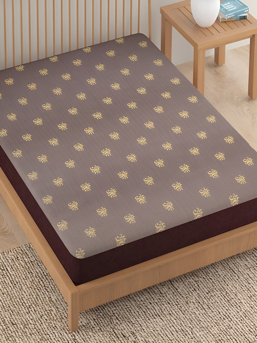 

HOKIPO Beige Printed Terry Water Resistant Fitted Mattress Protector, Coffee brown