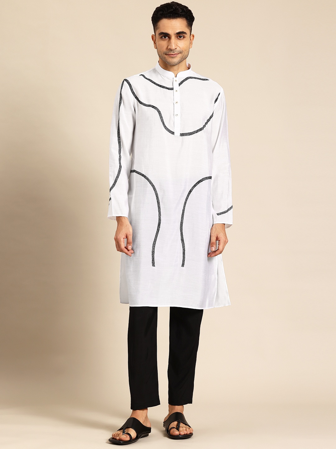 

Sayisha Men Woven Designed Kurta And Pyjamas, White