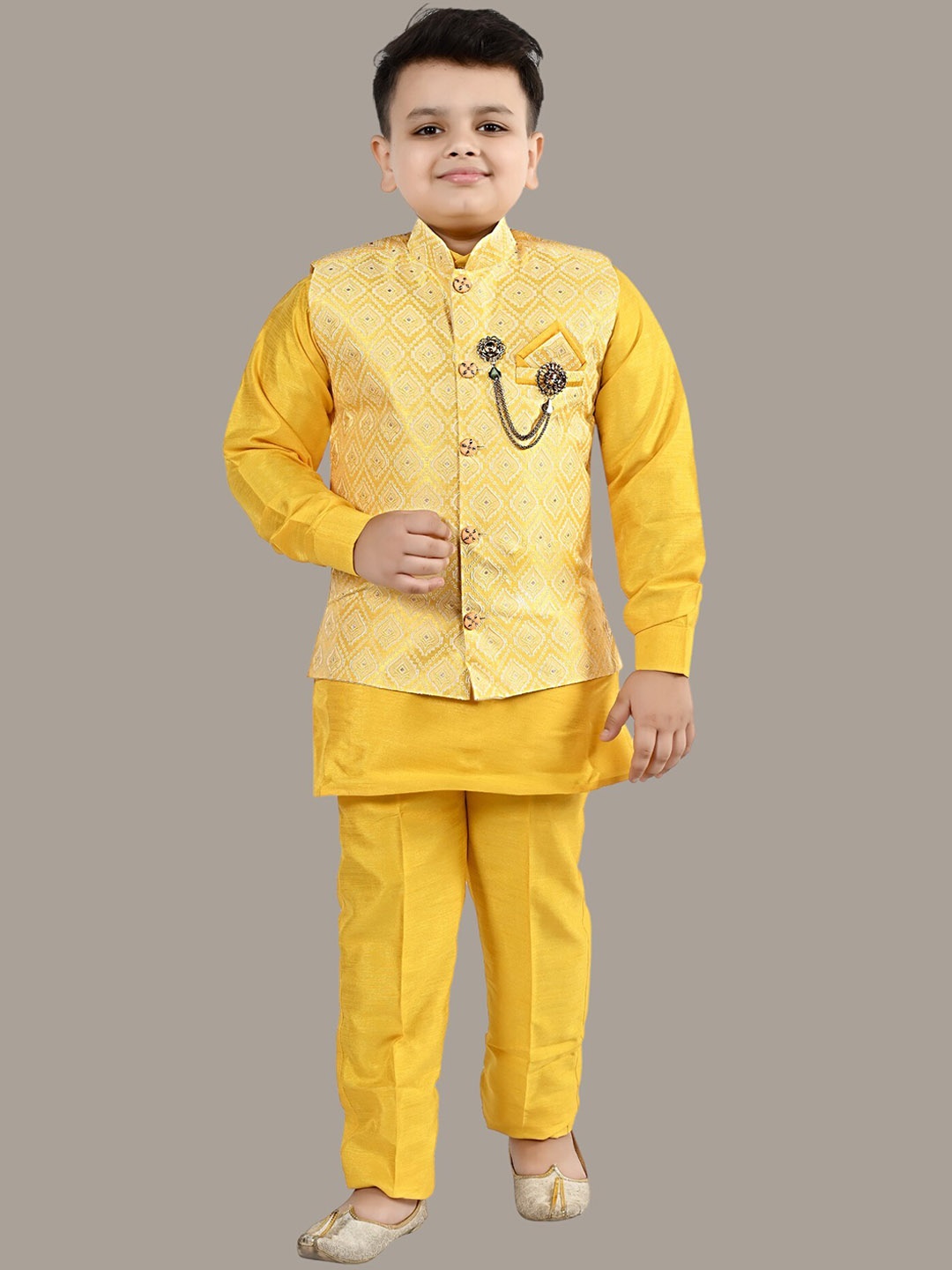 

BT DEZINES Boys Mandarin Collar Thread Work Raw Silk Kurta with Trousers, Yellow