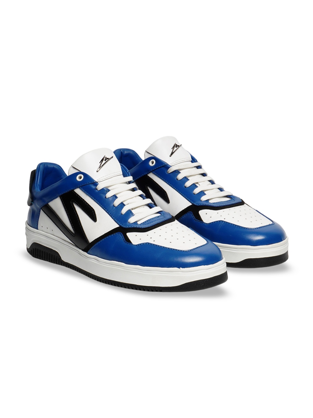 

ZEESH Men Colourblocked Leather Sneakers, Blue