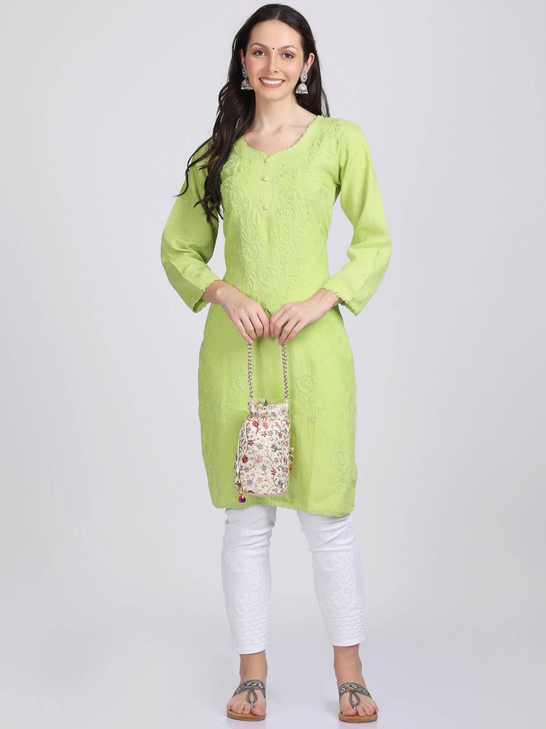 

KHAKA Floral Embroidered Regular Chikankari Pure Cotton Straight Kurta with Trousers, Green