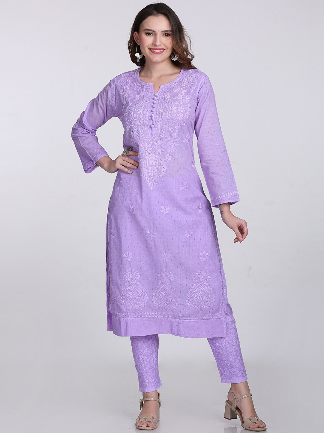 

KHAKA Ethnic Motifs Embroidered Regular Chikankari Pure Cotton Straight Kurta with Trouser, Lavender