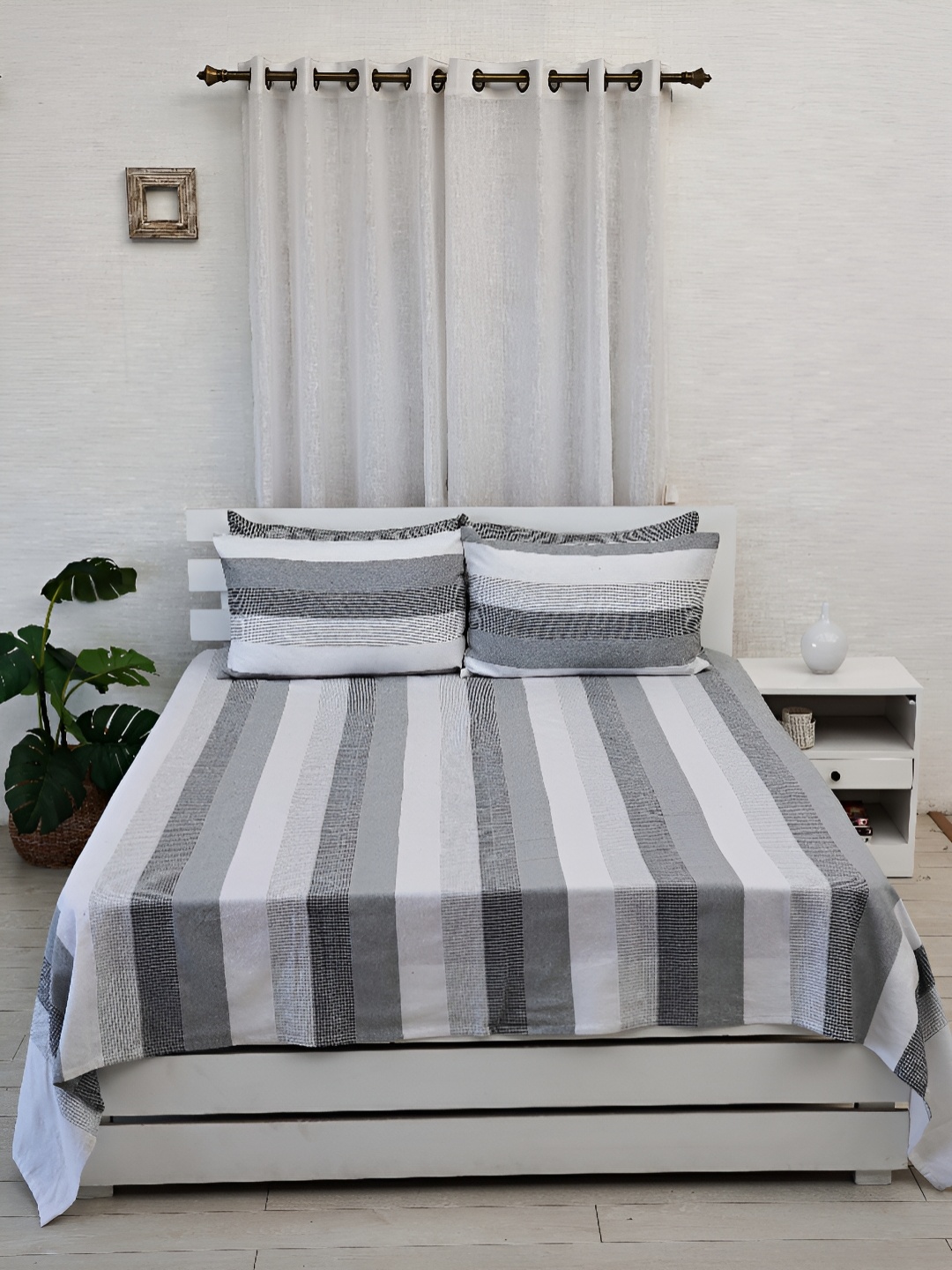 Ariana Grey & White 3 Pieces Striped 240 TC Pure Cotton Double Queen Bed Covers