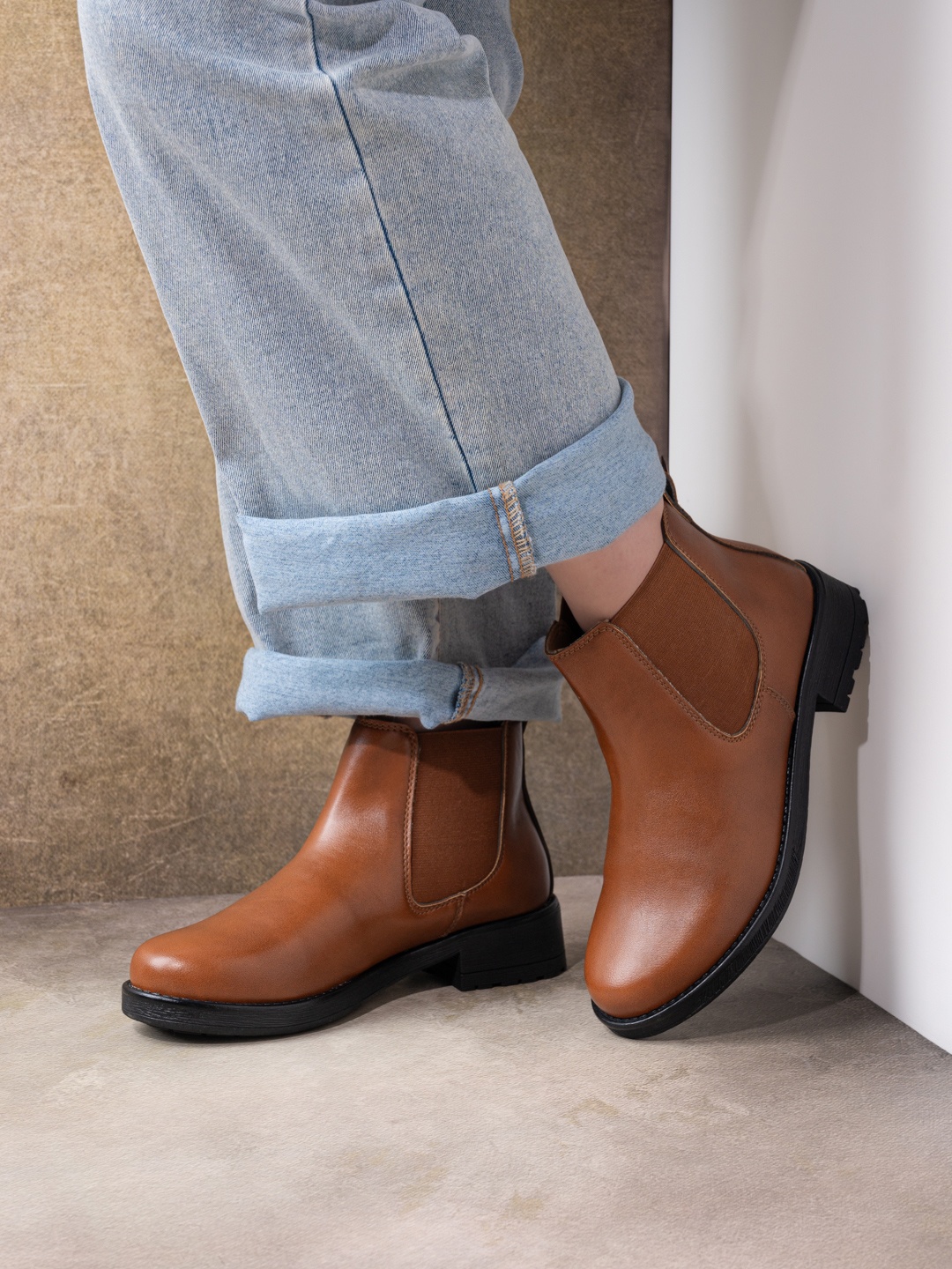 

The Roadster Lifestyle Co. Women Casual Heeled Chelsea Boots, Tan