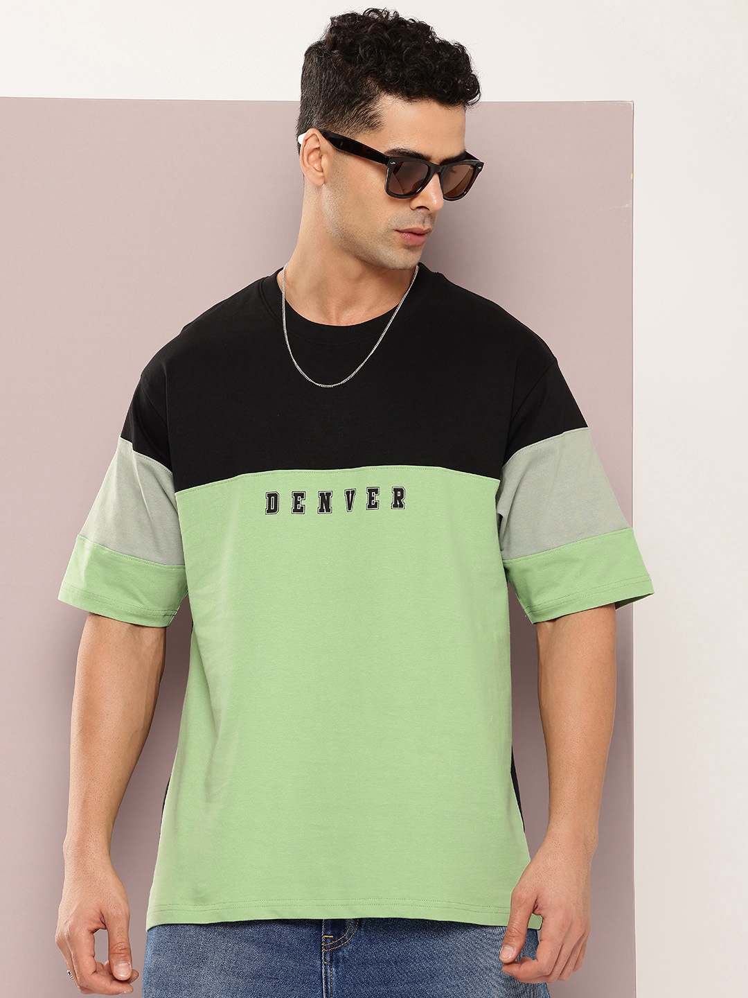 

DILLINGER Men Typography Colourblocked Drop-Shoulder Sleeves Oversized Pure Cotton T-shirt, Green