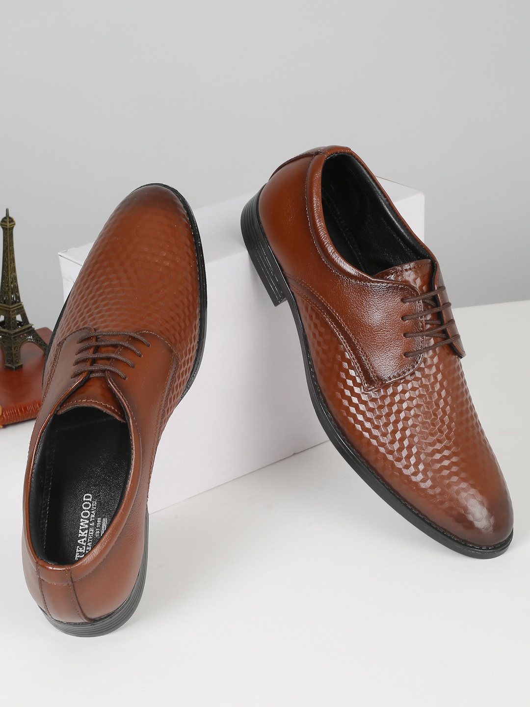 

Teakwood Leathers Men Textured Formal Derbys, Brown