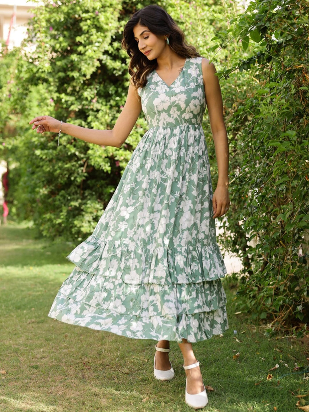 

mokshi Floral Printed V-Neck Layered Fit & Flare Midi Ethnic Dresses, Green