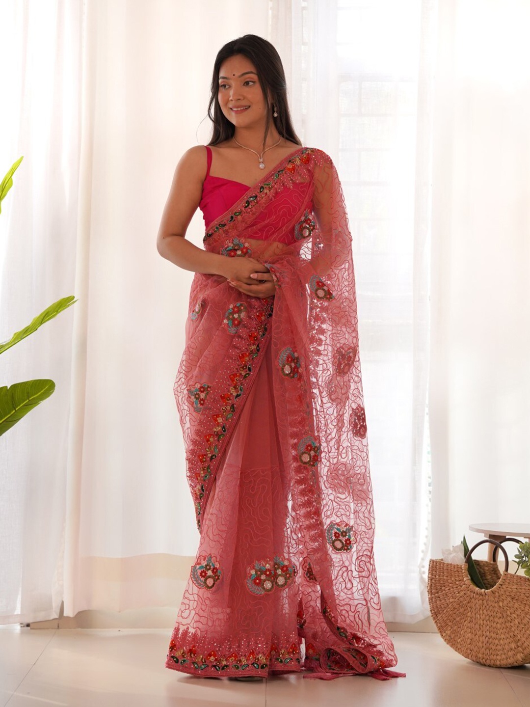 

RV CREATION Geometric Beads and Stones Net Saree, Pink