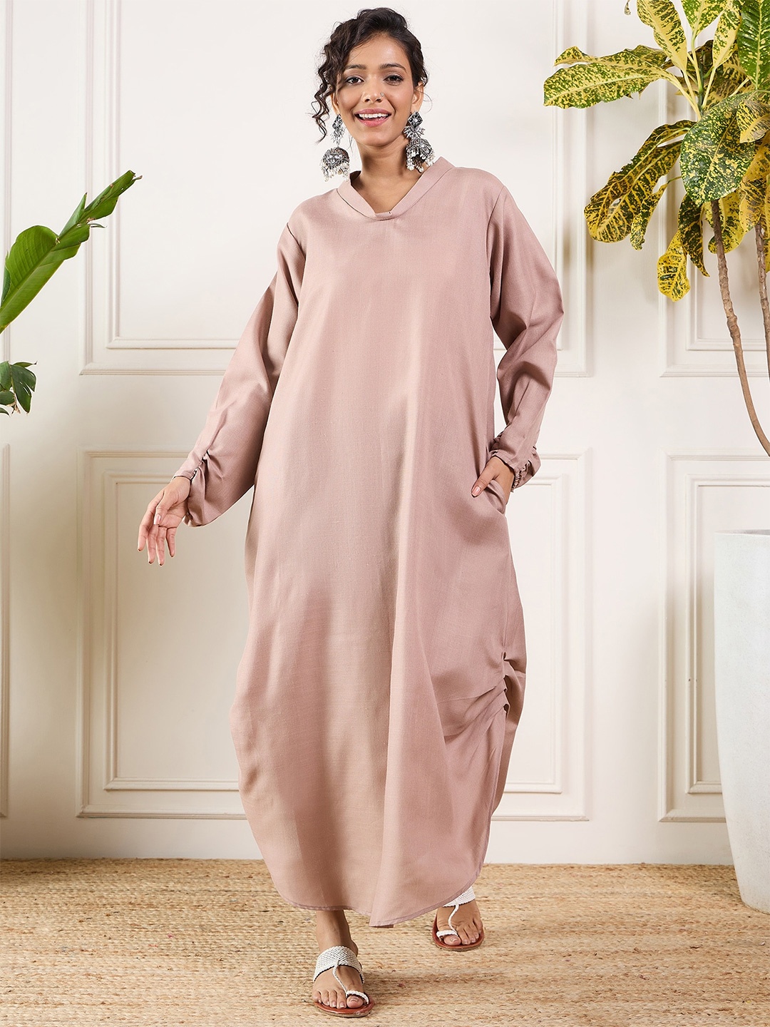 

InWeave V-Neck Long Sleeves Linen Maxi Dress, Brown