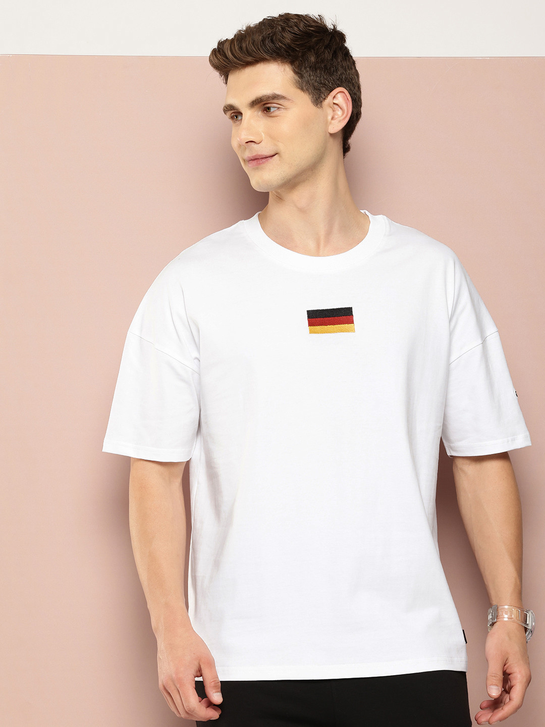 

Stormborn Drop-Shoulder Sleeves Oversized Pure Cotton Applique T-shirt, White