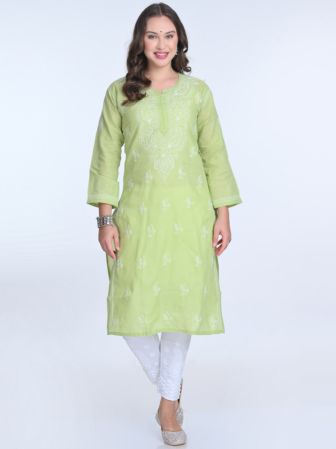 

KHAKA Women Floral Embroidered Regular Chikankari Kurta with Trousers, Green