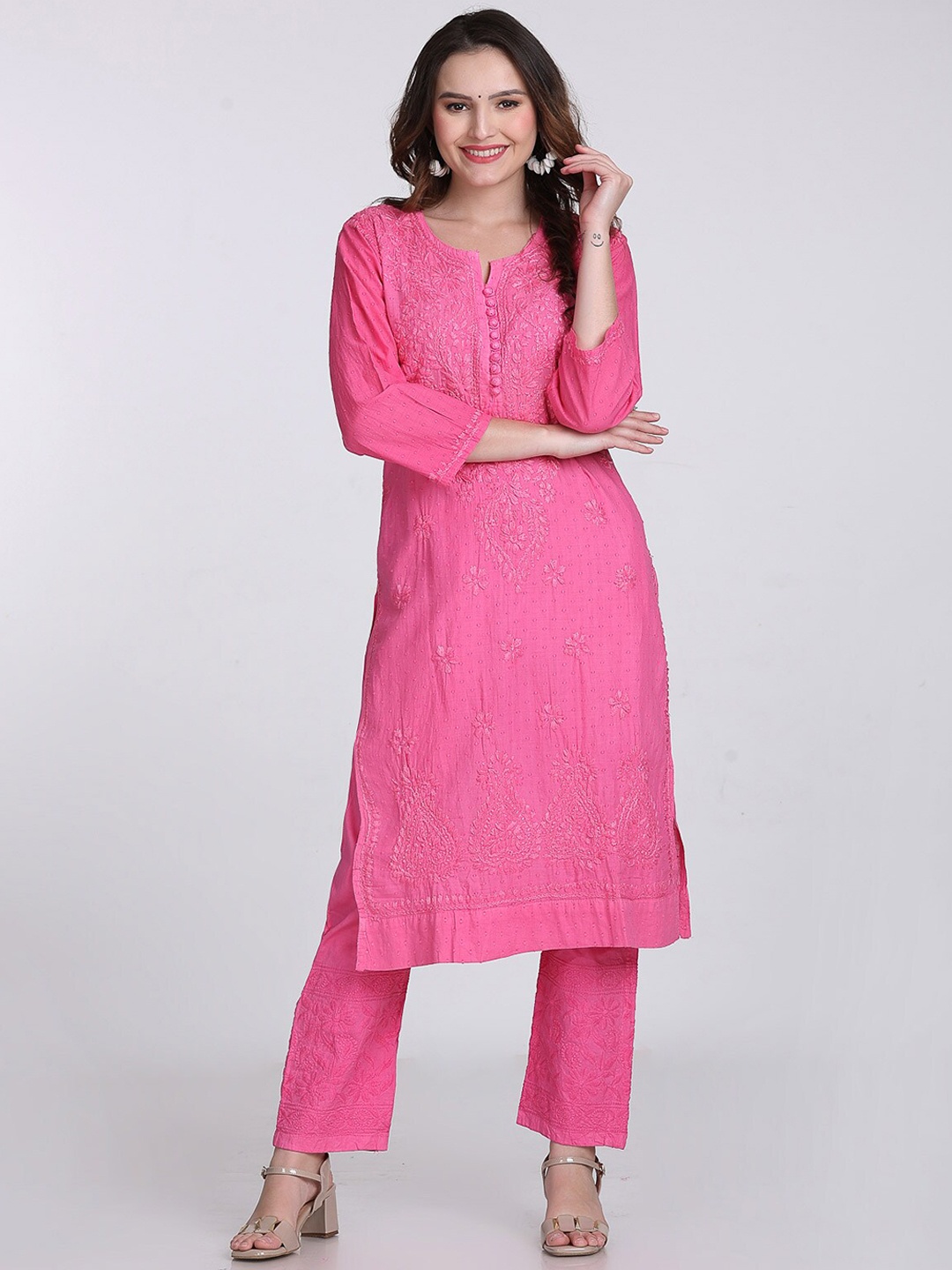 

KHAKA Floral Embroidered Chikankari Pure Cotton Kurta With Trouser, Pink