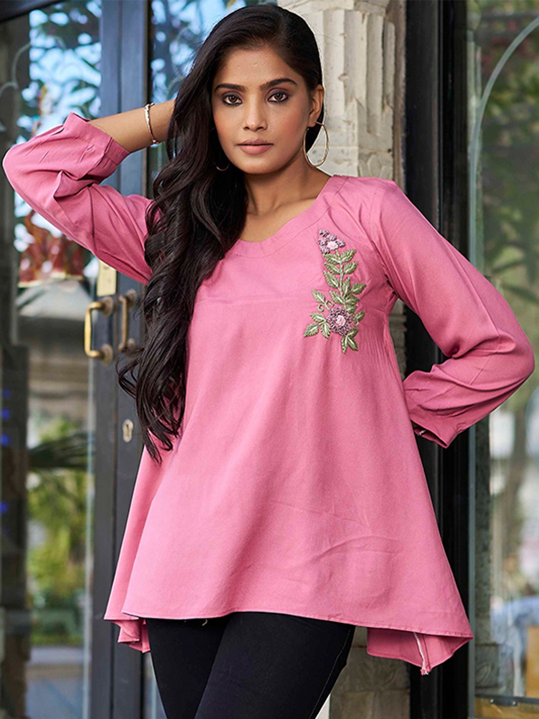 

Kesudi Embroidered Tunic, Peach