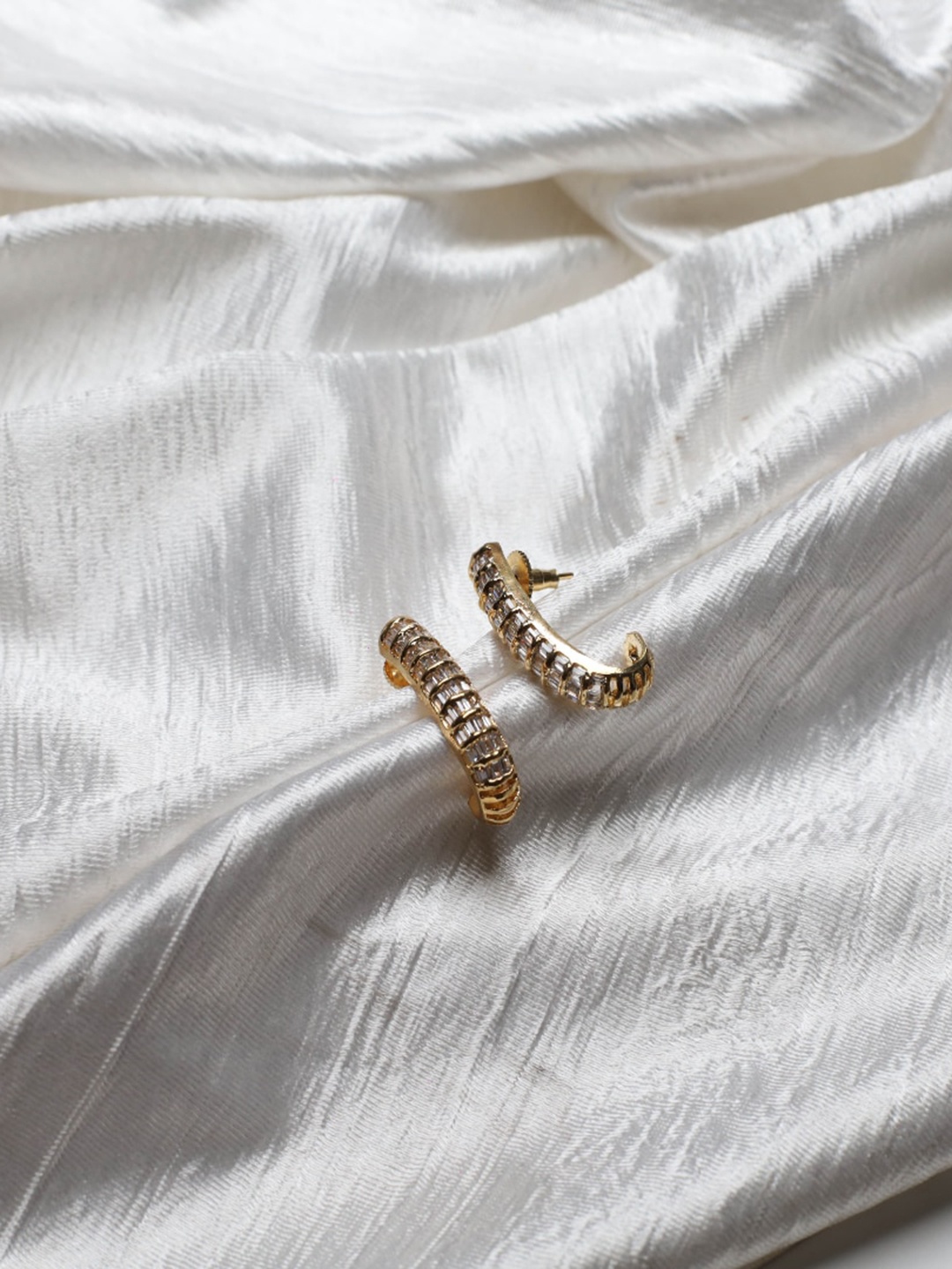 

Maansh Contemporary Studs Earrings, Gold