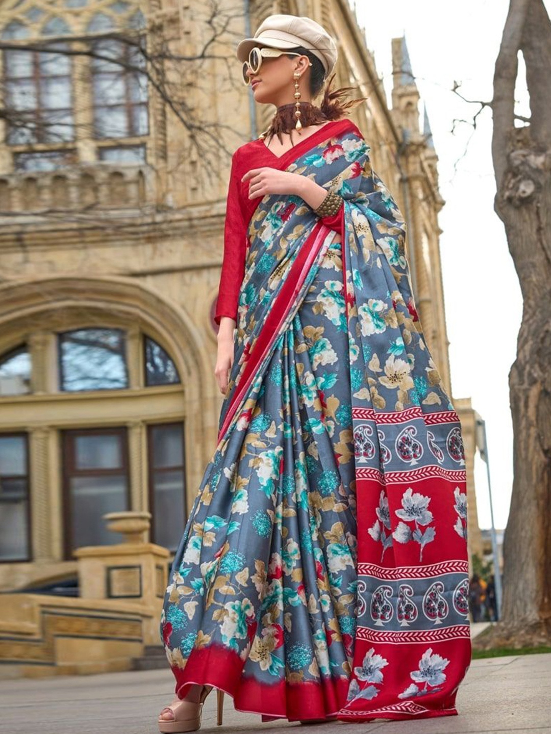

MySilkLove Floral Satin Saree, Grey