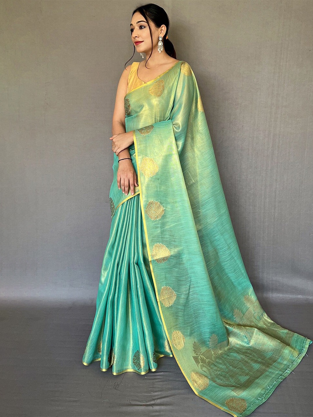 

MySilkLove Woven Design Zari Tissue Banarasi Saree, Green