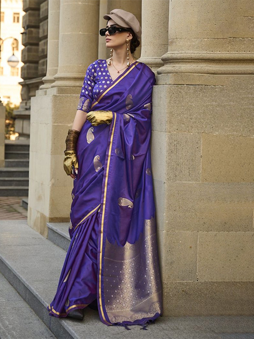 

MySilkLove Woven Design Zari Satin Banarasi Saree, Purple