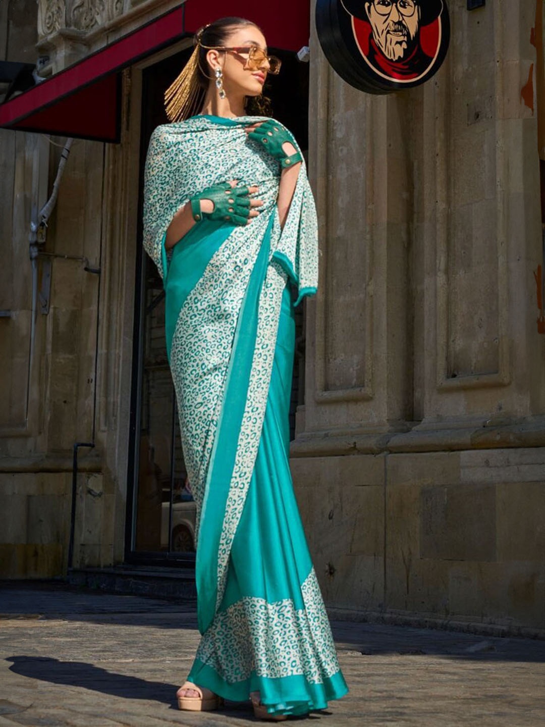 

MySilkLove Printed Satin Saree, Blue