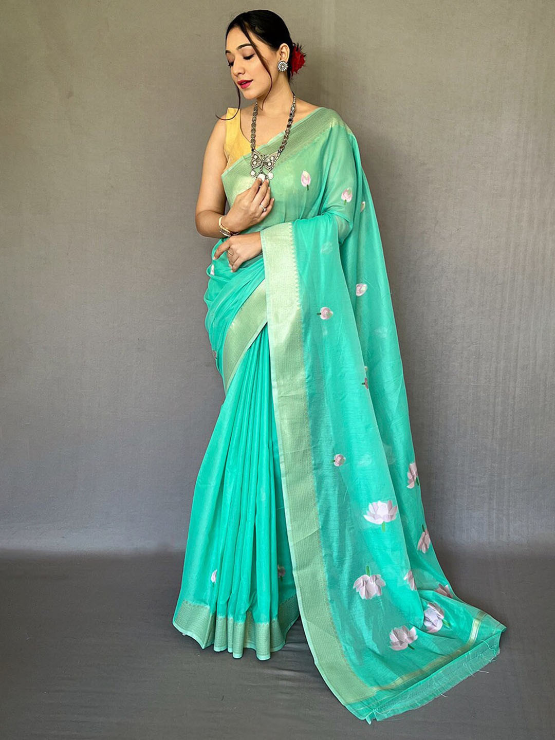 

MySilkLove Floral Zari Pure Cotton Saree, Blue