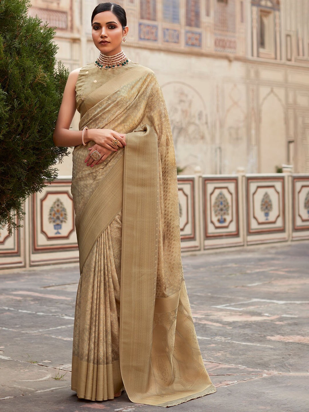 

MySilkLove Woven Design Zari Silk Blend Designer Banarasi Saree, Khaki