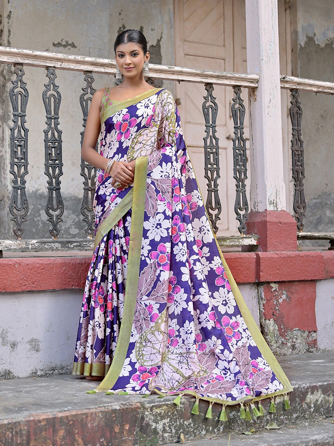 

MySilkLove Floral Zari Pure Cotton Saree, Purple