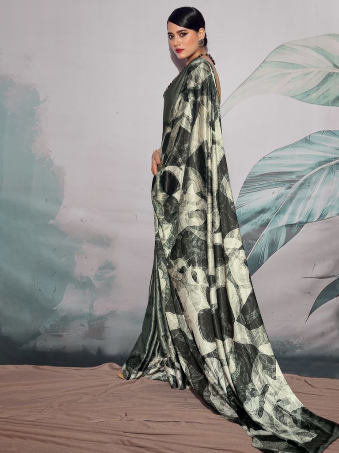

MySilkLove Floral Satin Saree, Green