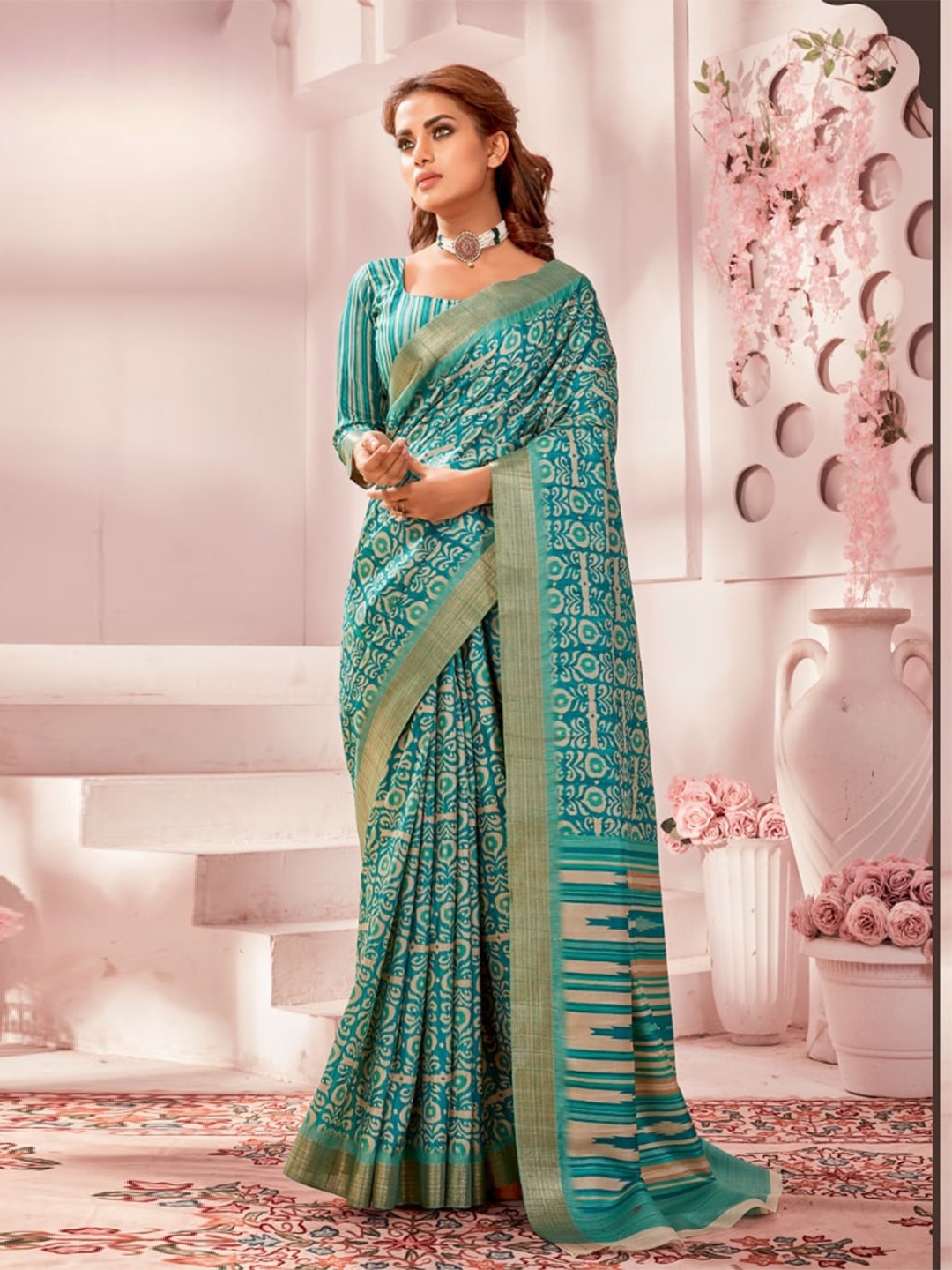 

MySilkLove Ethnic Motifs Silk Blend Saree, Green