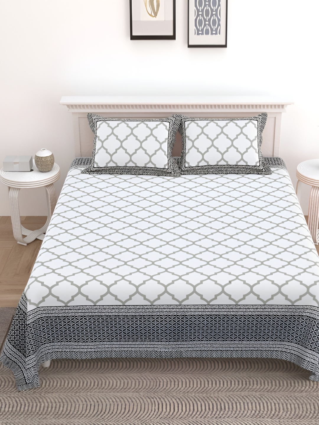 

SHOOLIN White & Grey Floral Cotton Queen Bedsheet with 2 Pillow Covers