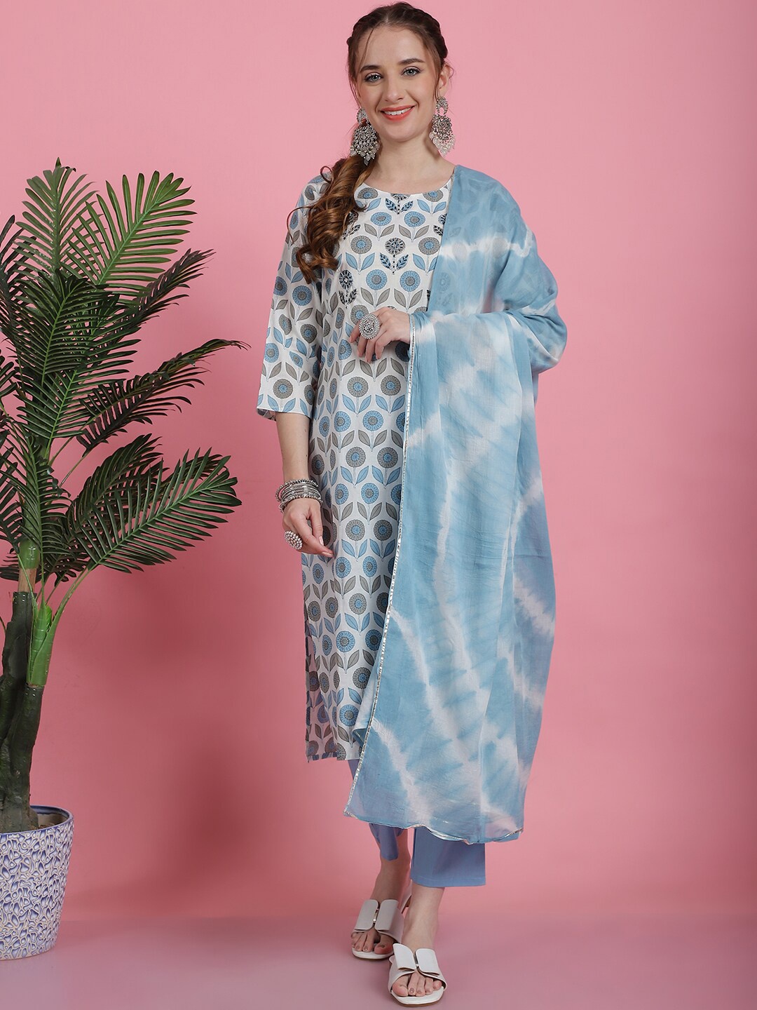 

Prakrti Blue & Grey Floral Printed Pure Cotton Straight Kurta with Trousers & Dupatta