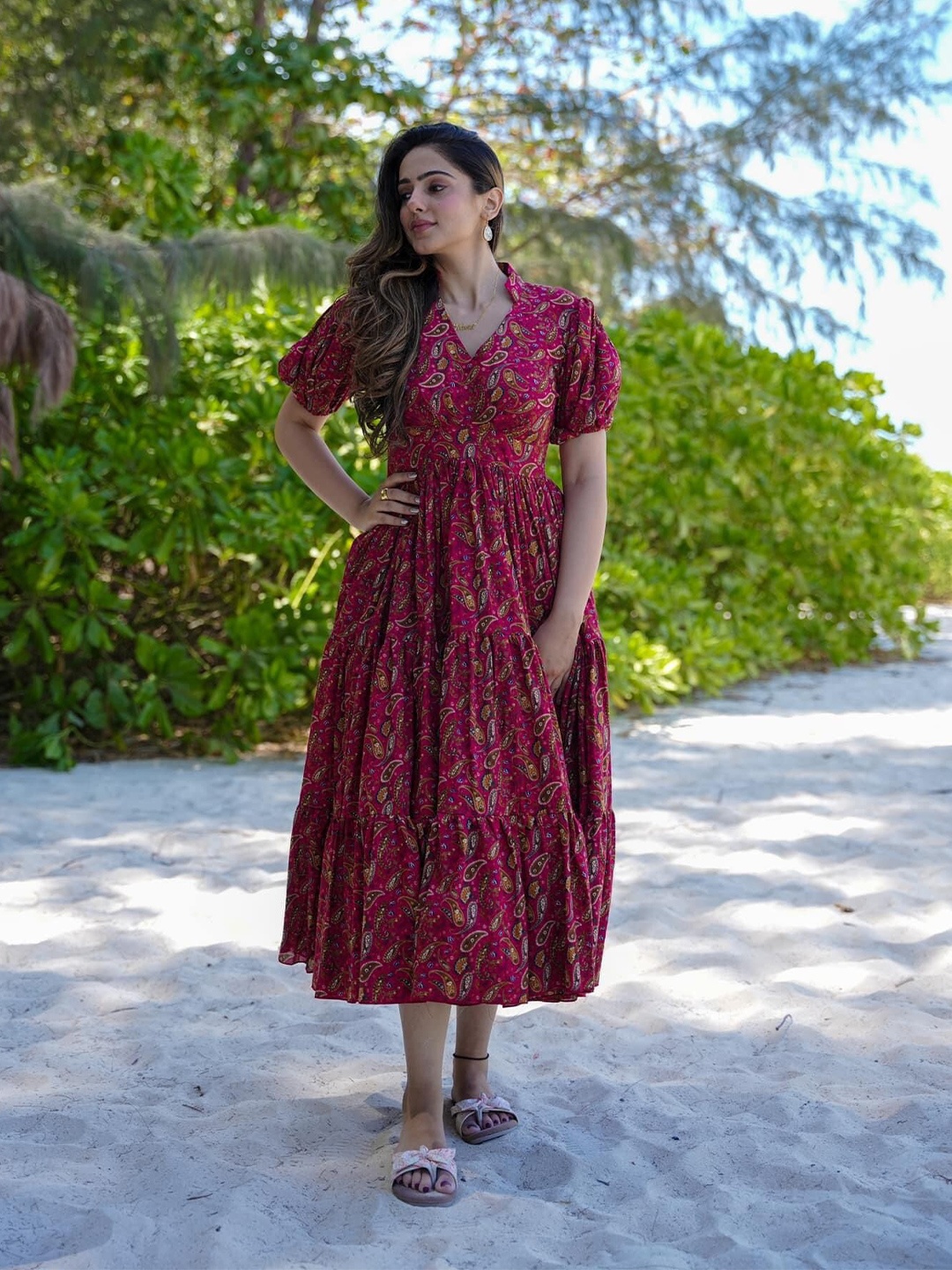 

RIITIH Floral Printed V-Neck Short Sleeves Fit & Flare Midi Dress, Maroon