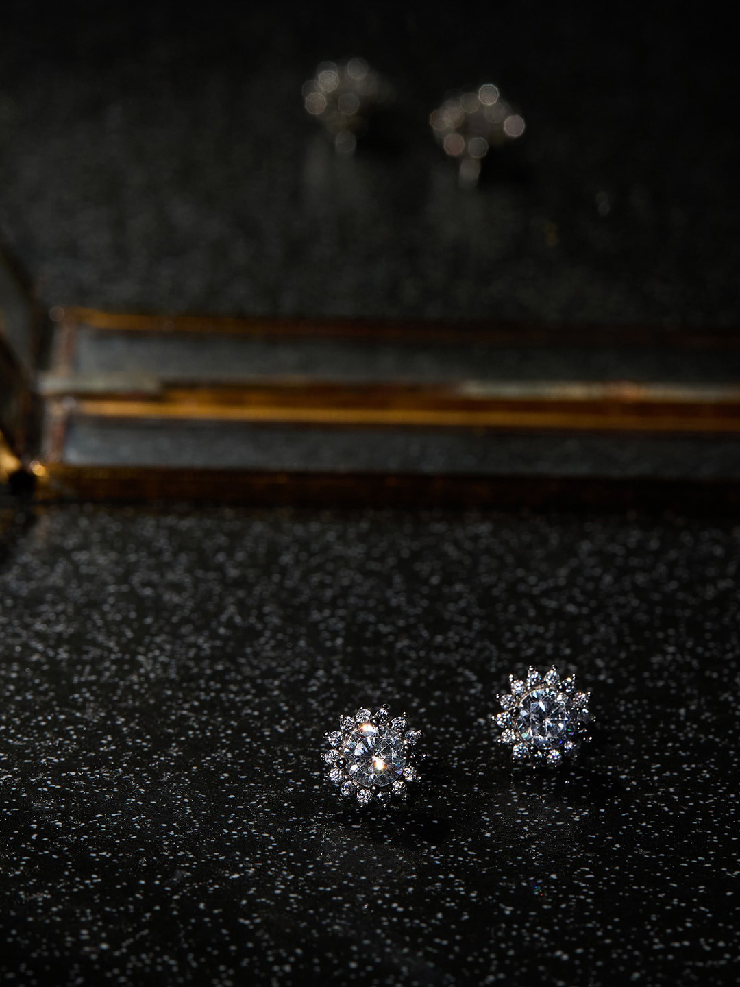 

House of Pataudi Rhodium-Plated 925 Sterling Silver Circular Studs Earrings