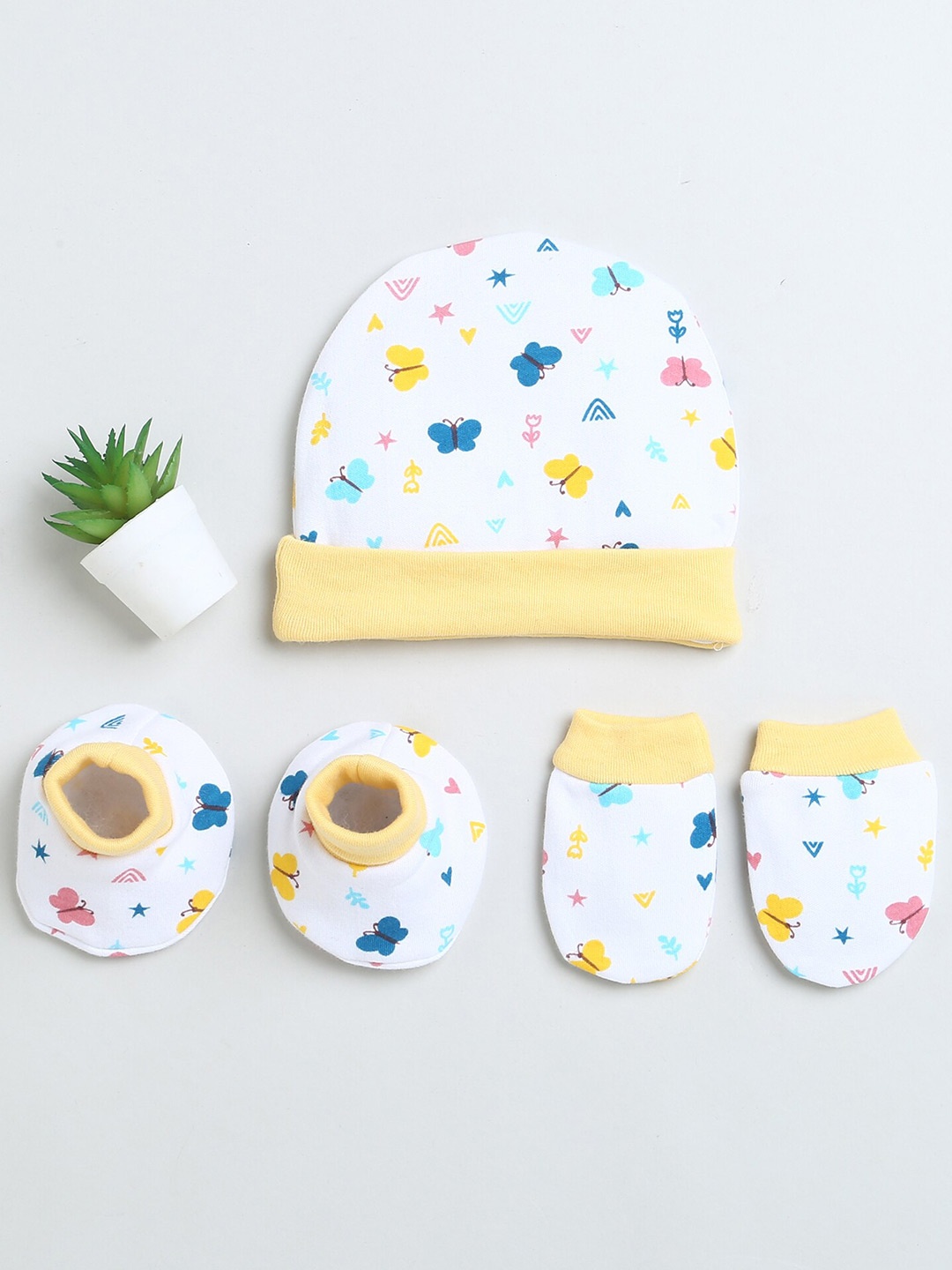 

BUMZEE Infants Boys Printed Cotton Beanie, White