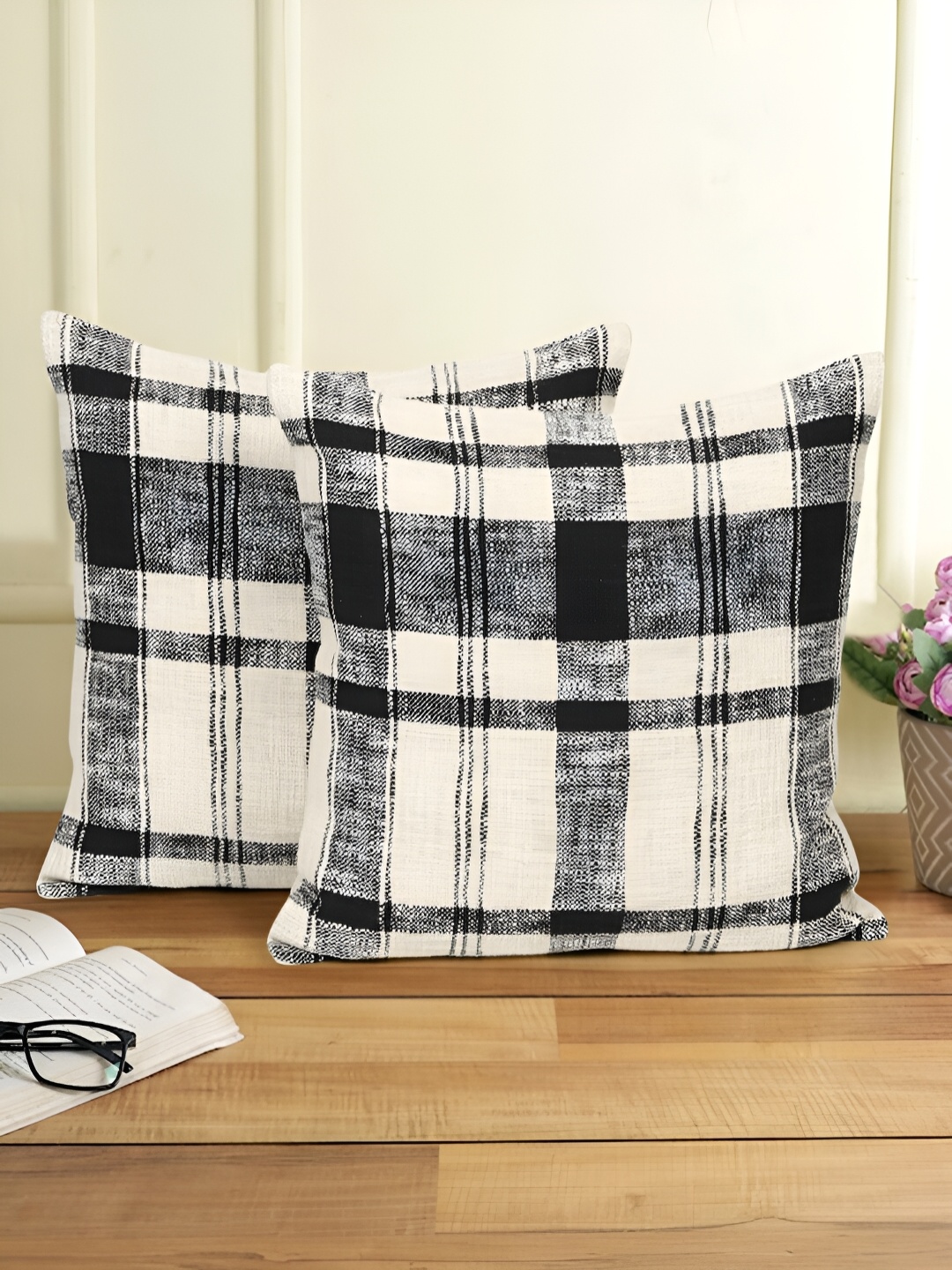 

eyda Black & White 2 Pieces Checked Square Cotton Cushion Covers