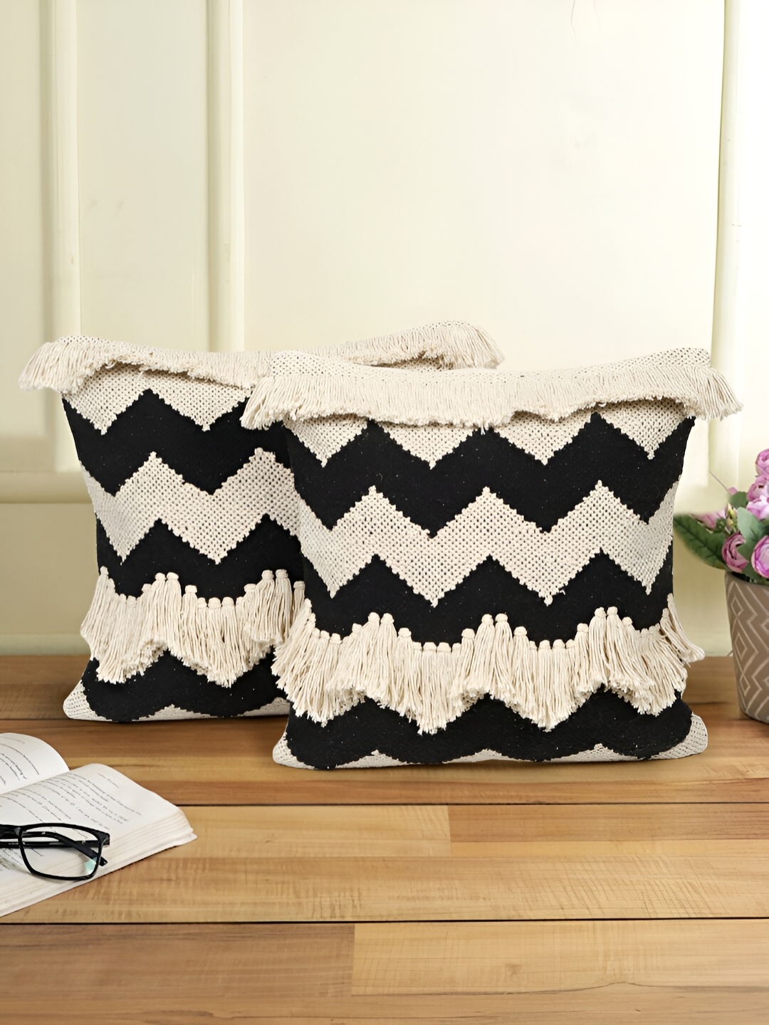 

eyda Black & Beige 2 Pieces Embroidered Square Cotton Cushion Covers