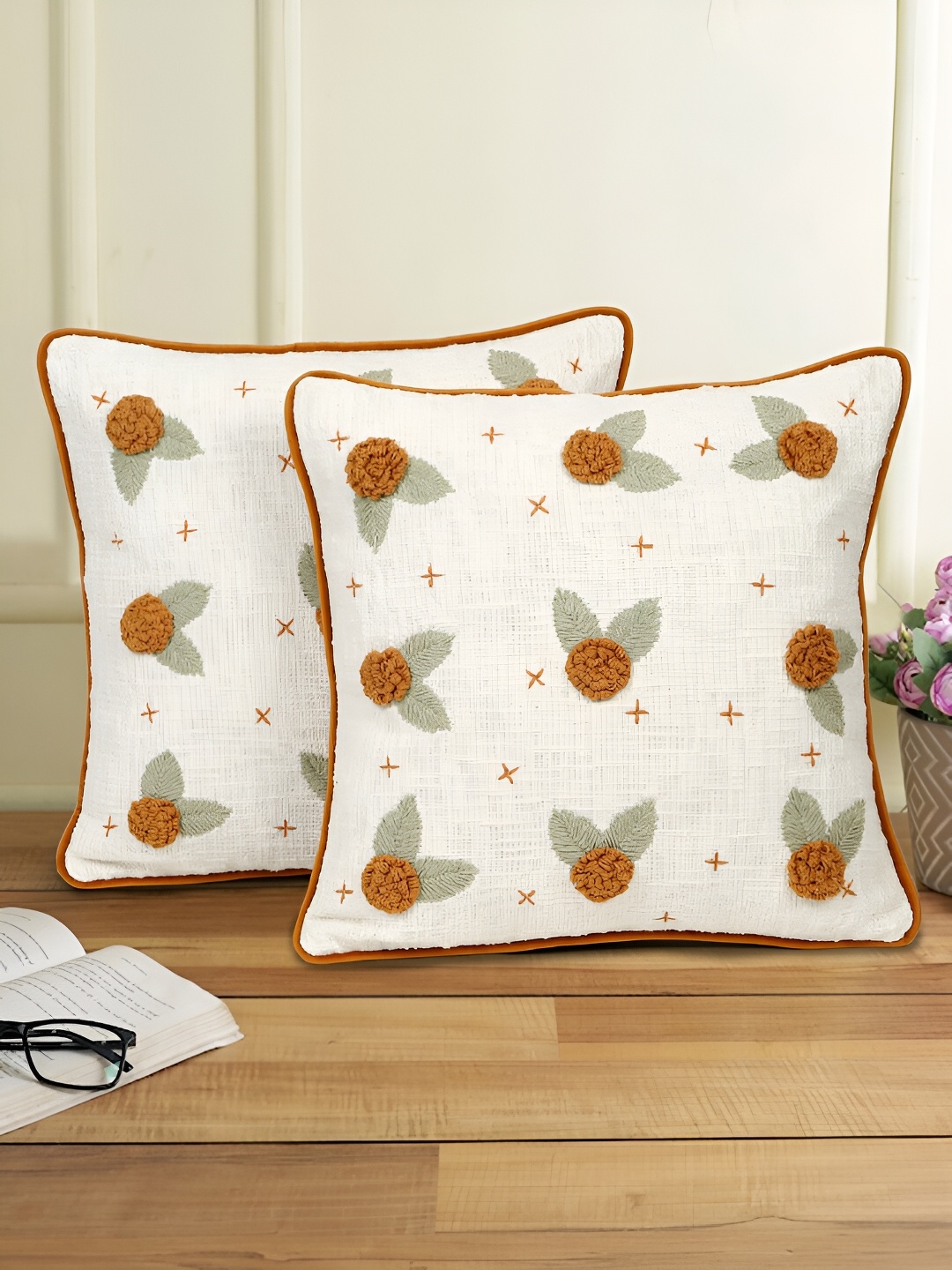 

eyda Rust & Green 2 Pieces Embroidered Square Cotton Cushion Covers