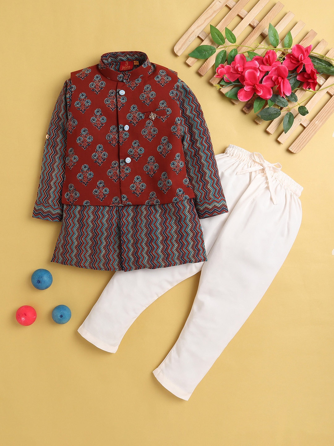 

Jeetethnics Boys Floral Printed Mandarin Collar Regular Straight Kurta Set, Maroon