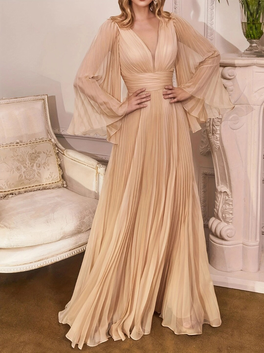 

Stylecast X KPOP Flared Sleeves Maxi Dress, Cream