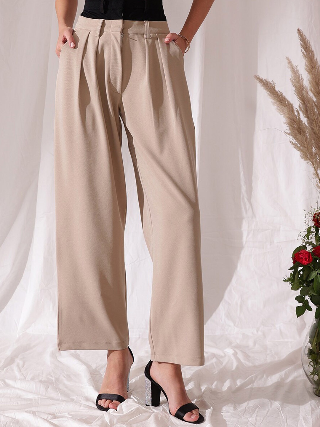 

WORK IT by STREET 9 Women Tailored Skinny Fit High-Rise Pleated Parallel Trouser, Beige