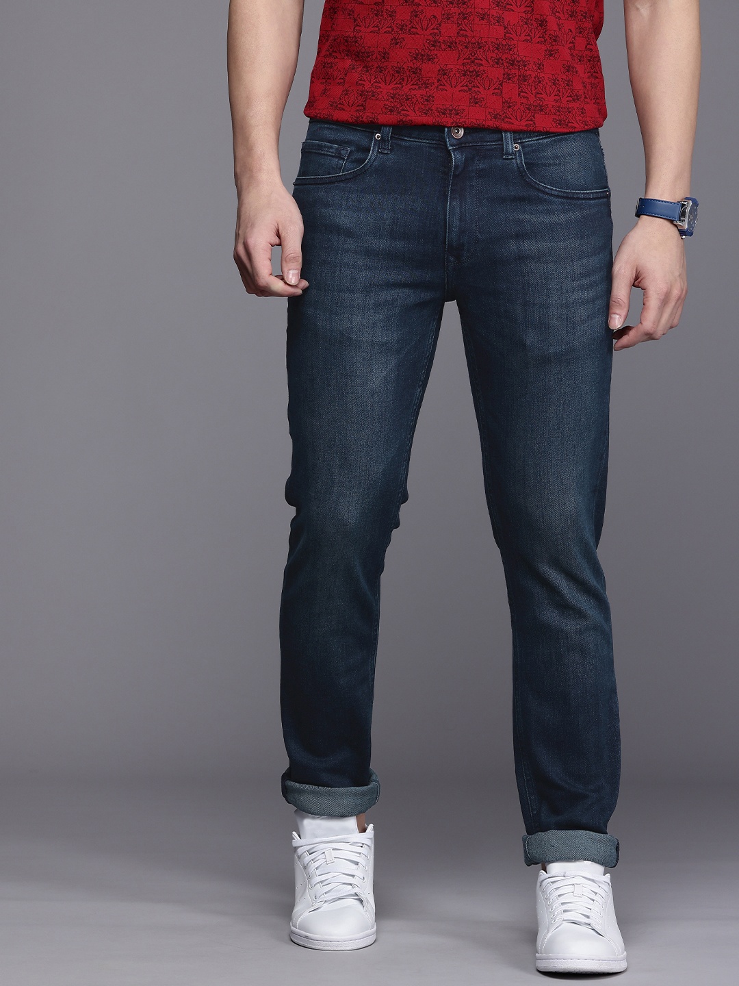 

Louis Philippe Jeans Men Slim Fit Light Fade Stretchable Jeans, Blue