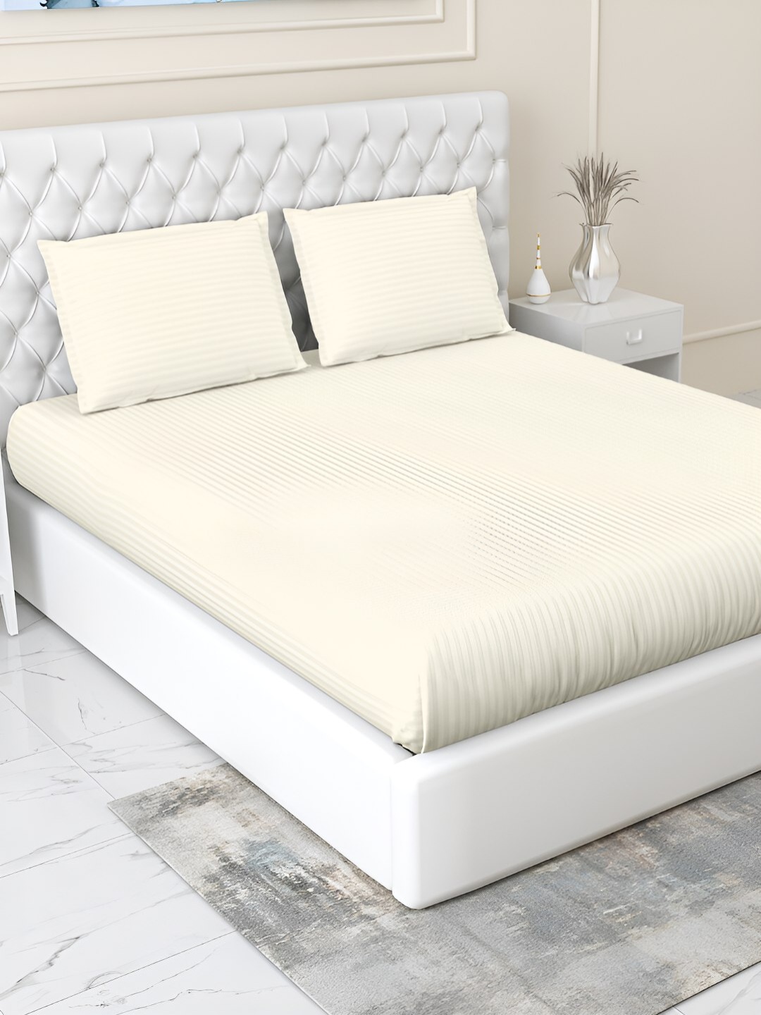 

haus & kinder Off White Striped 210 TC Pure Cotton King Bedsheet With 2 Pillow Covers