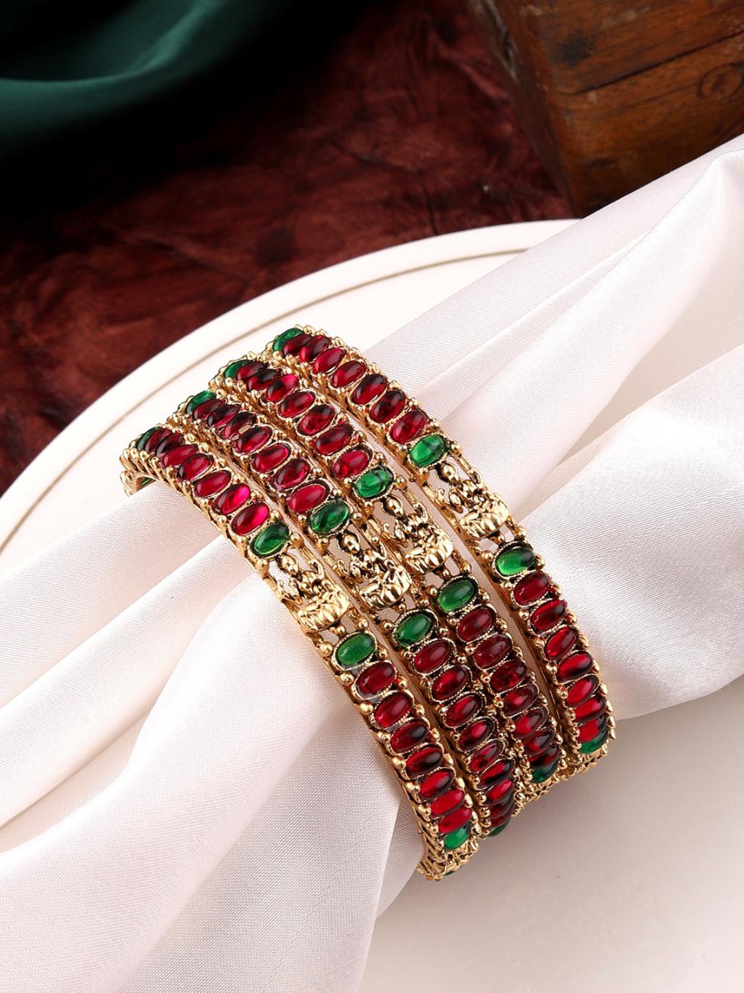 

MANSIYAORANGE Set Of 4 Gold-Plated Kempu-Studded Goddess Lakshmi Motif Bangles