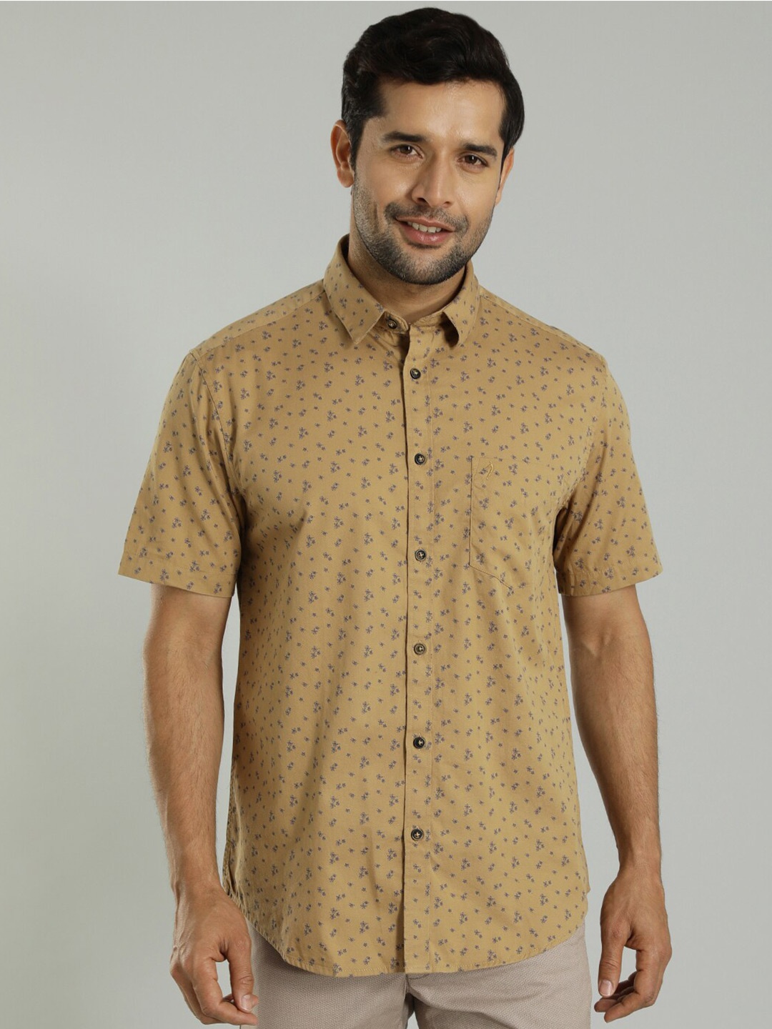 

Indian Terrain Slim Fit Micro Ditsy Printed Casual Shirt, Brown