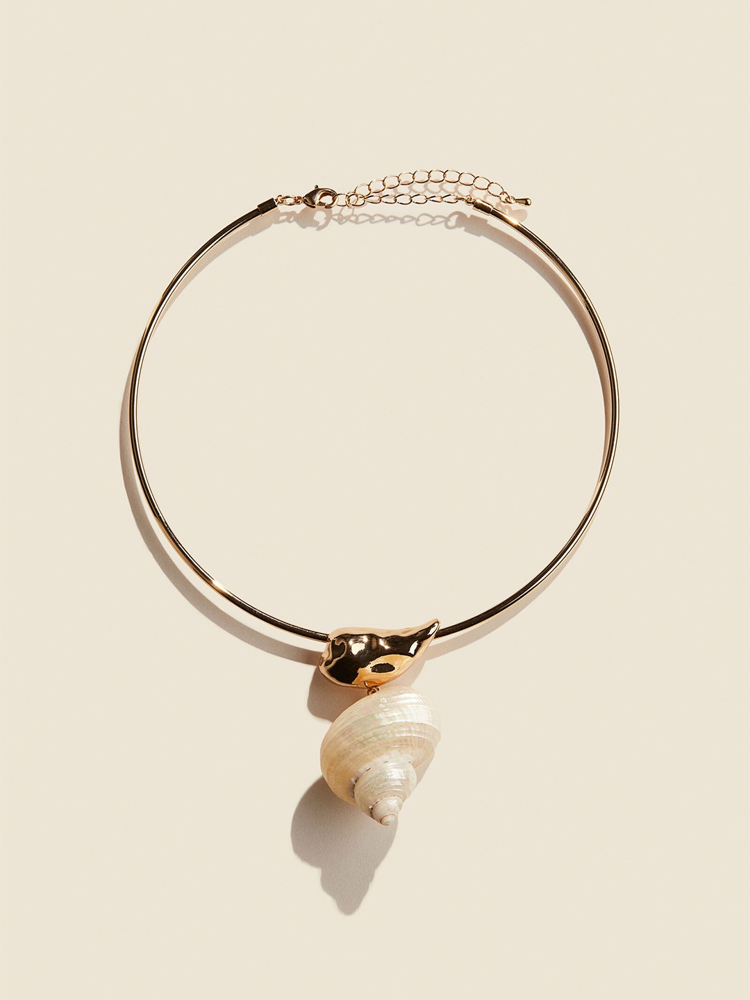

H&M Seashell-Pendant Necklace, Gold