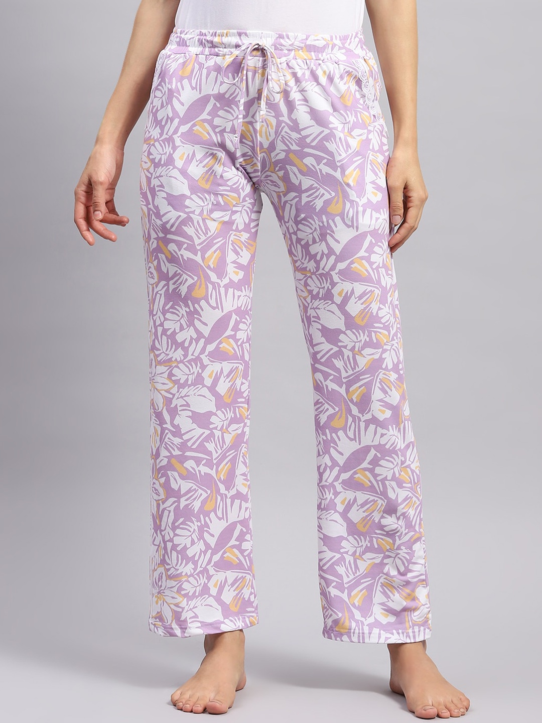 

Monte Carlo Women Floral Printed Lounge Pants, Purple