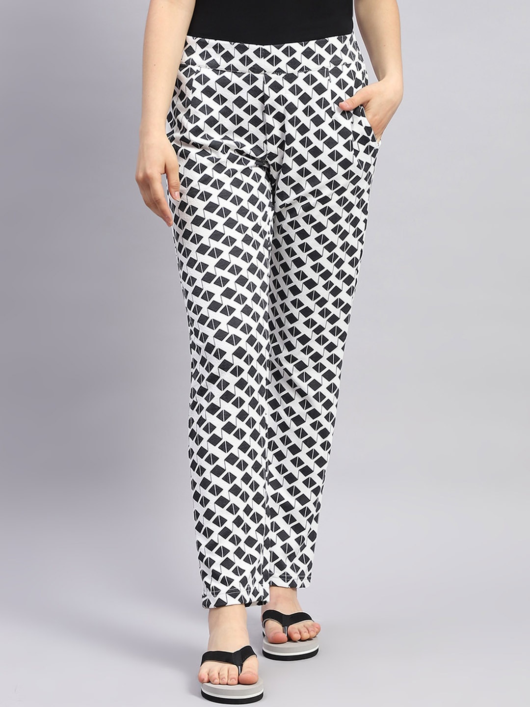 

Monte Carlo Printed Lounge Pant, Black