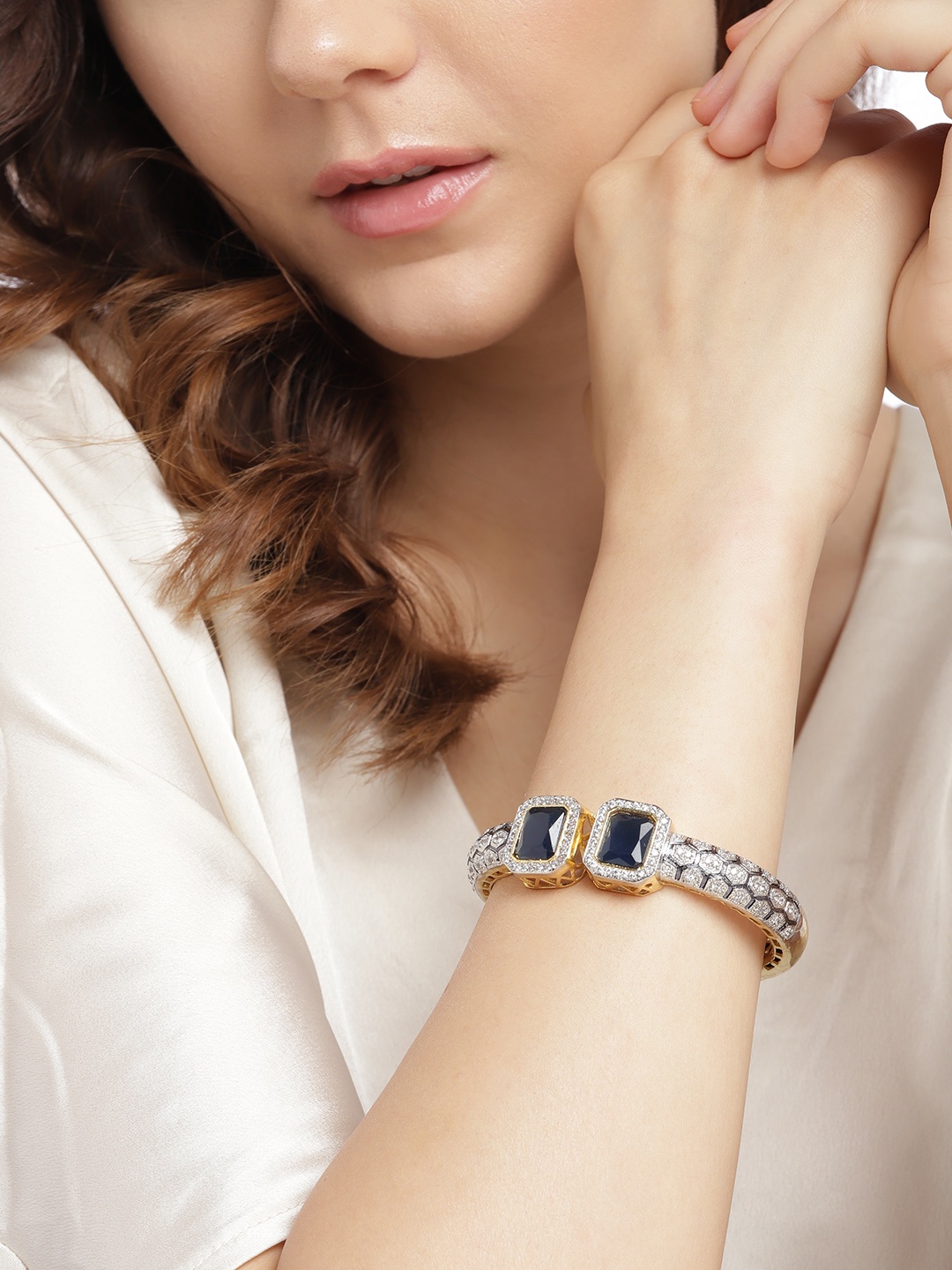 

Anouk Women American Diamond Gold-Plated Bangle-Style Bracelet, Navy blue