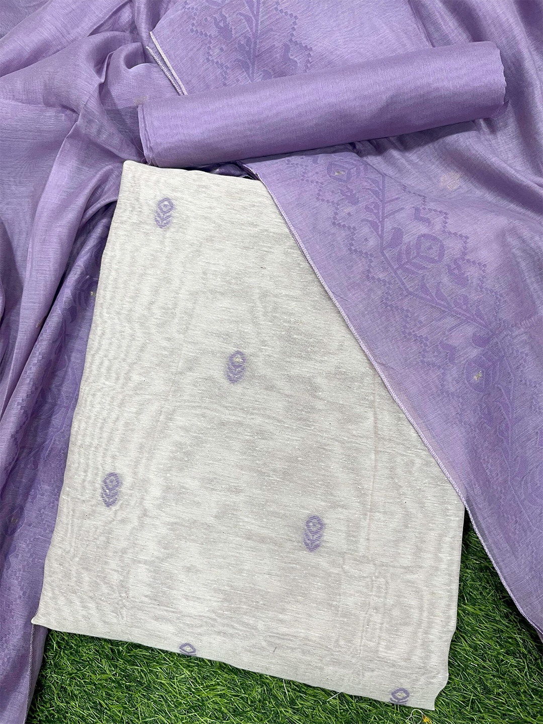

ZARIMO Geometric Linen Unstitched Dress Material, Lavender