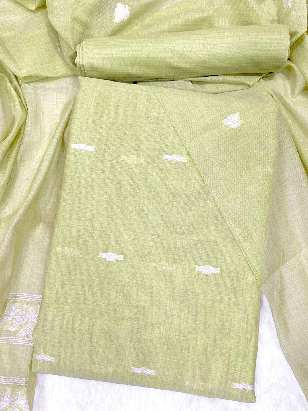 

ZARIMO Floral Pure Cotton Unstitched Dress Material, Lime green