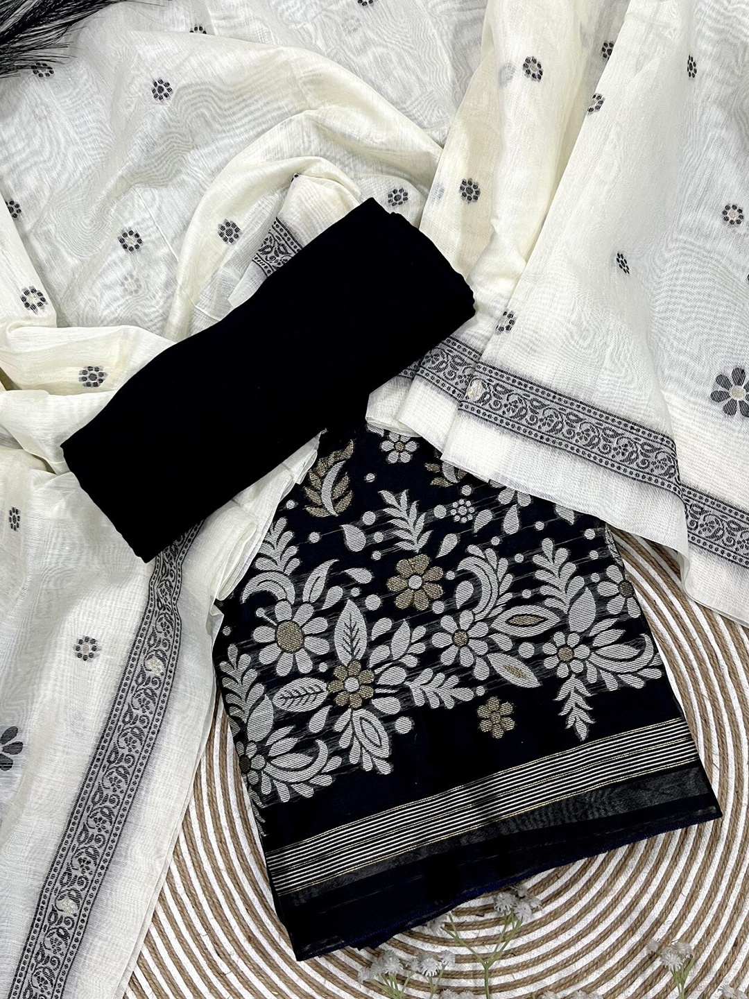 

ZARIMO Floral Woven Design Pure Cotton Unstitched Dress Material, Black