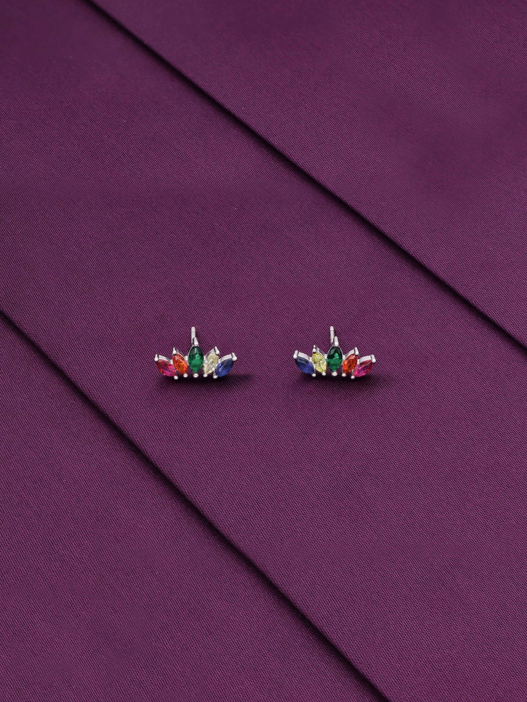 

KAI JEWEL Rhodium-Plated Contemporary Studs Earrings, Silver